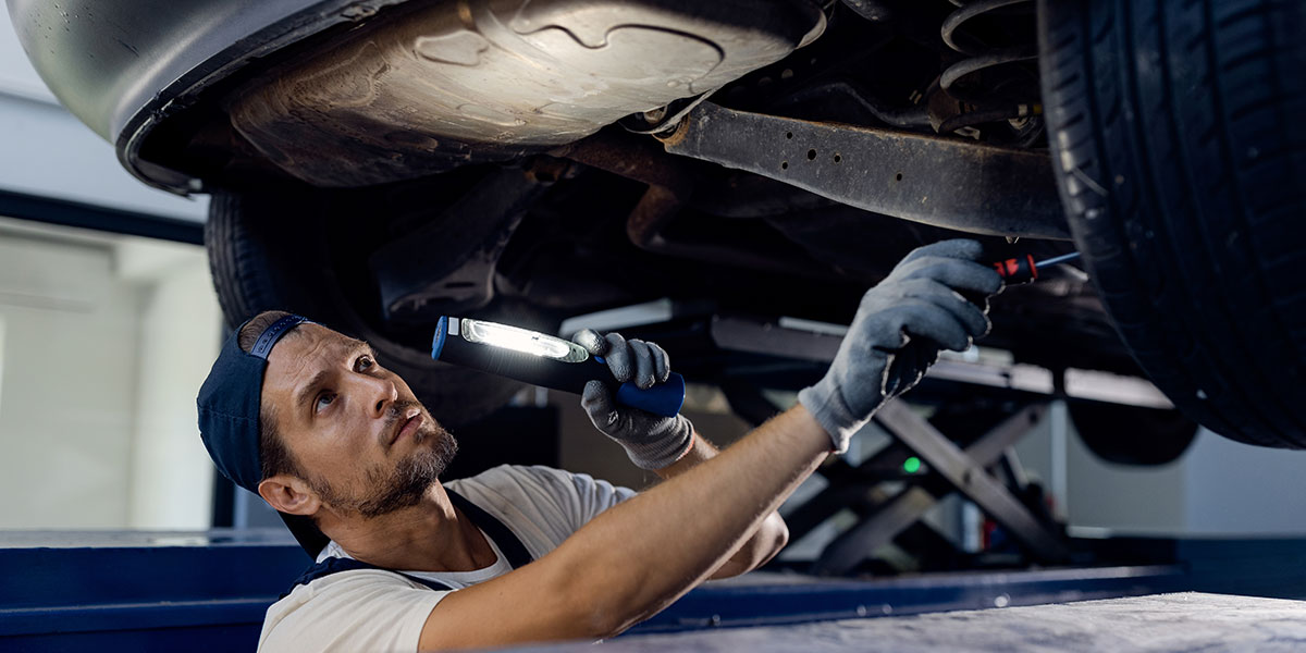 7 Warning Signs You Have An Exhaust Manifold Leak